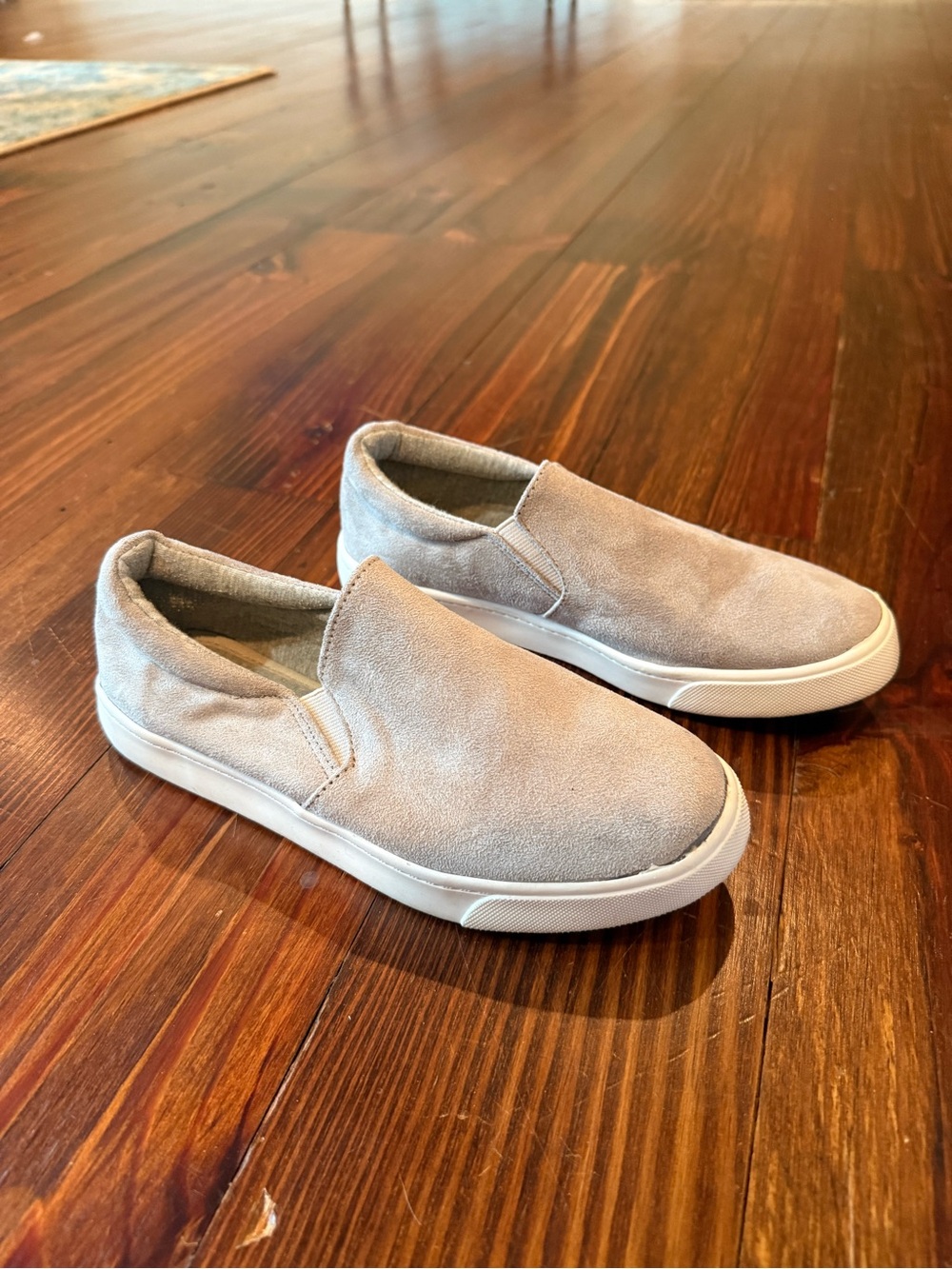 Women’s Slip-On Suede Casual Sneakers - Light Taupe